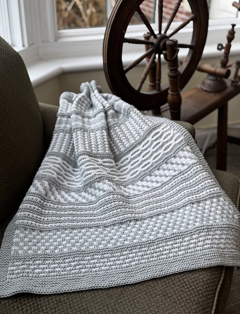 B243 Two Colored Baby Blanket
