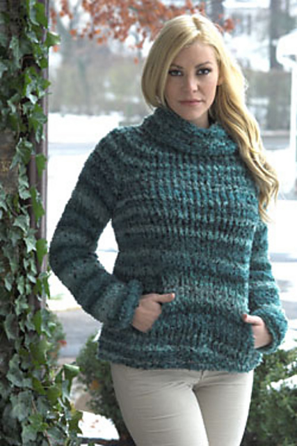 2710 Women's Cozy Pouch Front Pullover