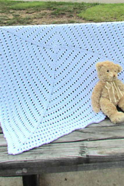 2748 Christening Blanket