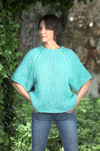 2464 Ribbed Raglan Tunic