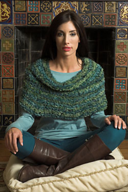 F537 Spago Shoulder Cowl