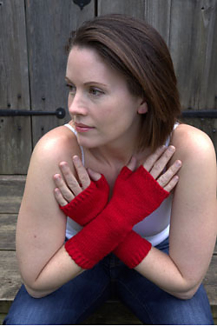 F593 Fingerless Mitts