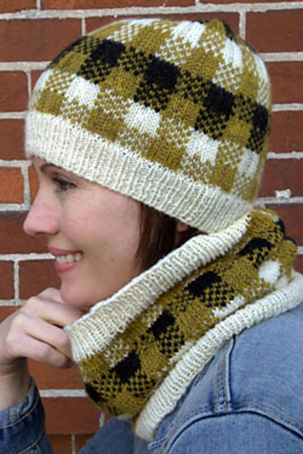 2801 Plaid Hat (and Cowl)