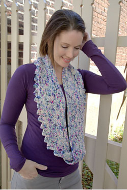 F599 Moss Stitch Cowl