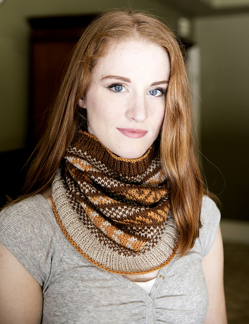 F720 Fairisle Cowl
