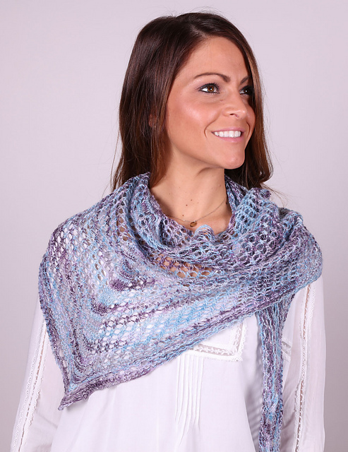 F733 Mesh Shawl