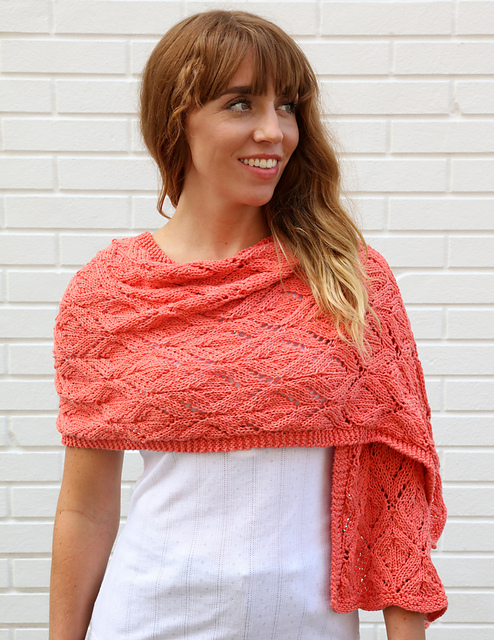 F755 Lace Stole