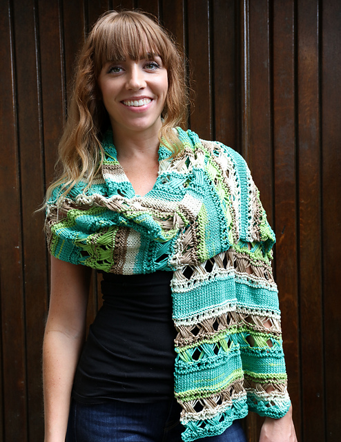 F743 Cross Stitch Stole