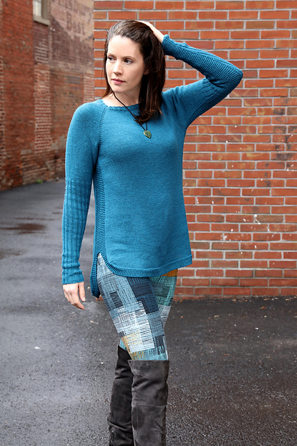 100 Women's Round Hem Tunic