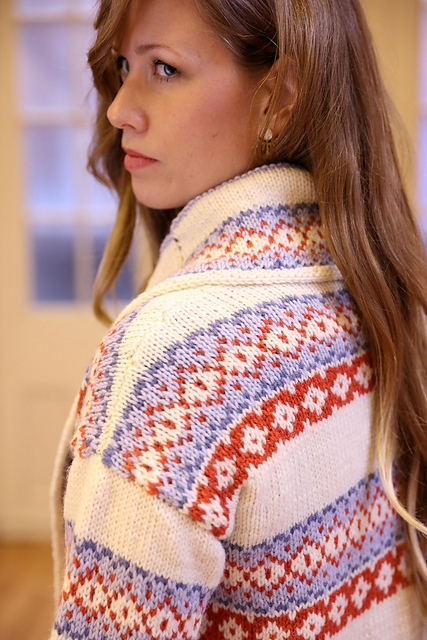 3099 Women's Fairisle Cardigan