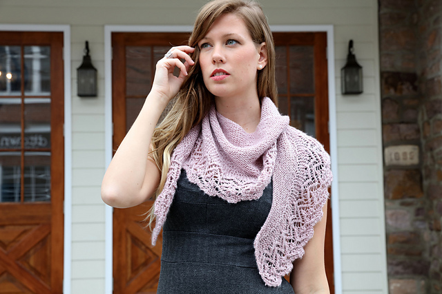 3165 Lace Edge Shawl