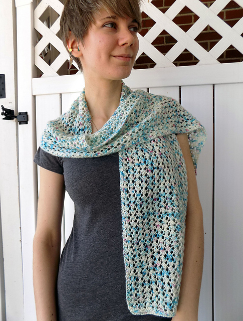 F806 Lace Scarf