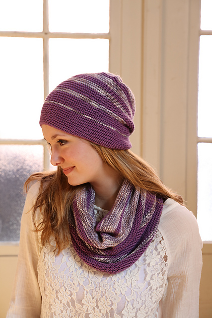 113 Hat and Cowl Set