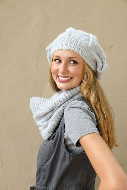 3221 Fischer Hat & Cowl