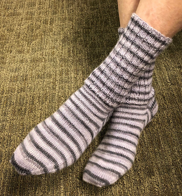 F851 Heel Flap Socks