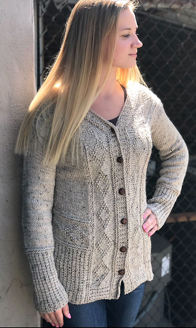 M109 Whitesands Cardigan
