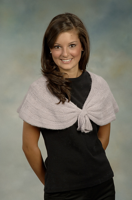 N045 Retro Style Capelet