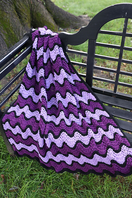 3257 Fan and Feather Afghan