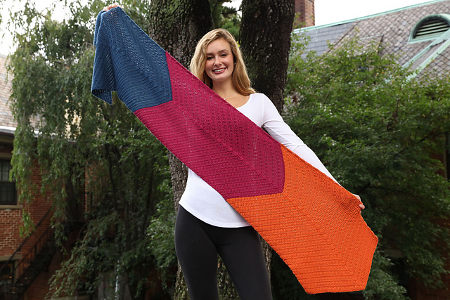 3265 Arrow Shawl