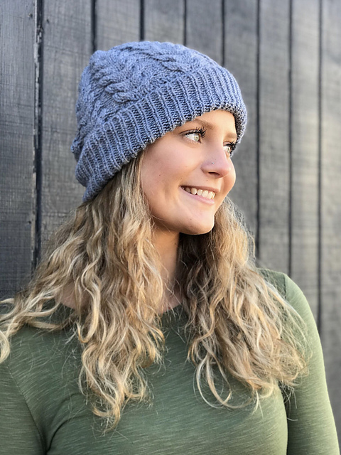 F902 Cabled Hat