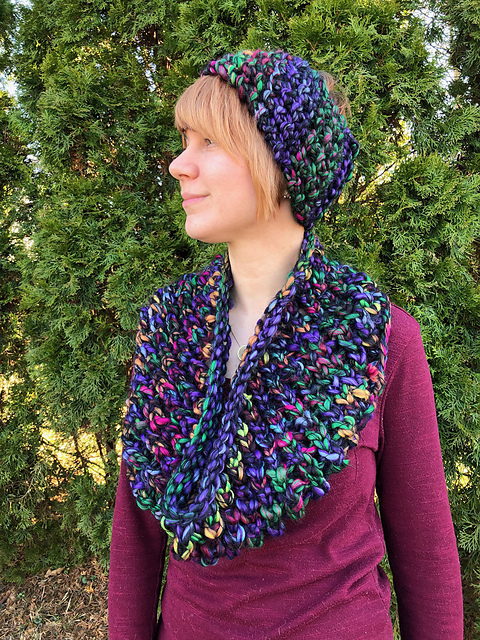 F918 Eyelet Cowl & Headband