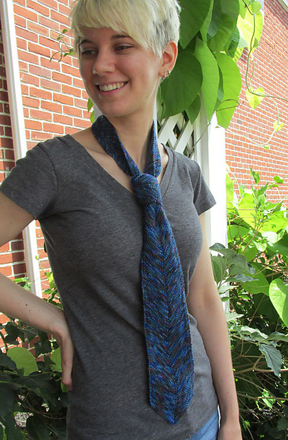 F912 Tie