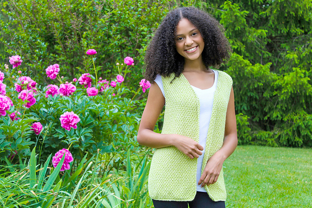 3404 Moss Stitch Vest