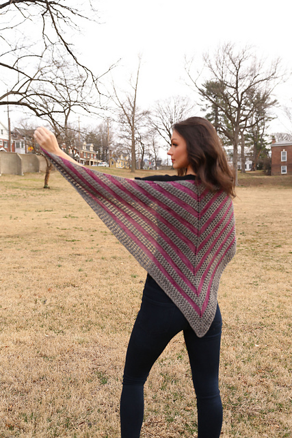 3391 Eyelet Shawl