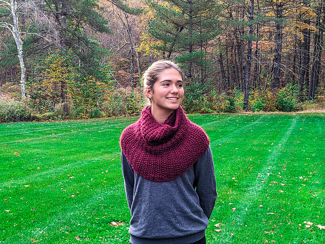 B113 1x1 Ribbed Cowls in 2 lengths