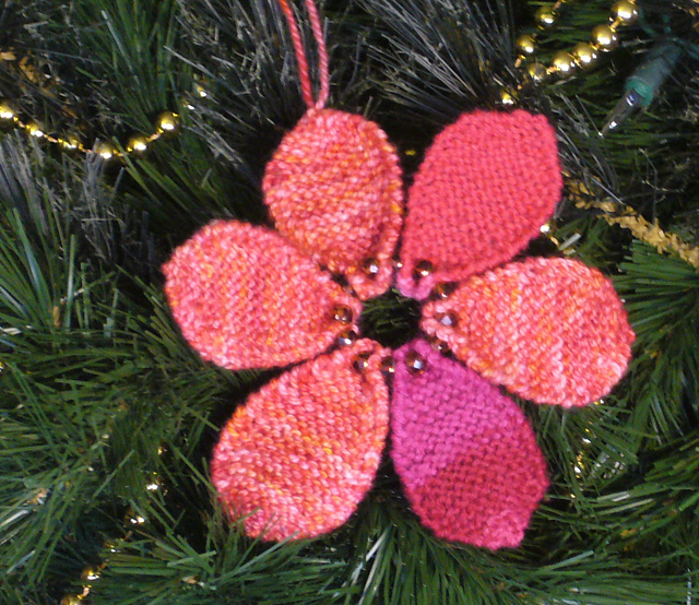 PogKnits Poinsettia