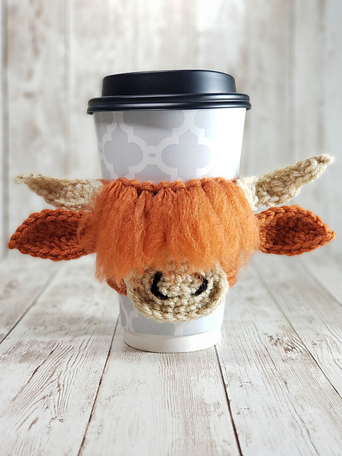 TPH Highland Cow Cup Cozy