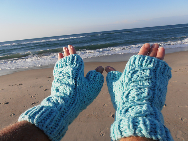 Hatteras Mitts