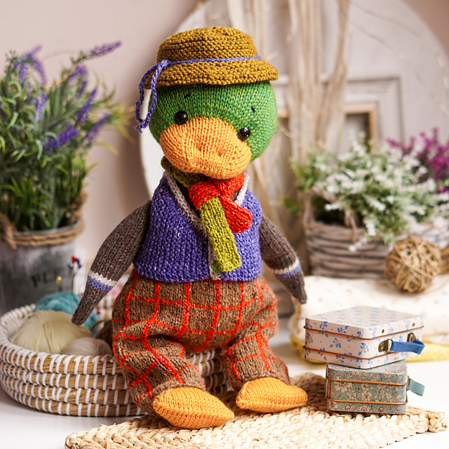 Darwin Dapperquill, the Duck