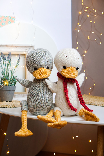 Goose toy