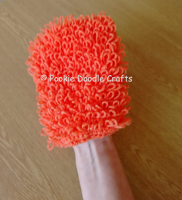 Loop Stitch Dust Mitt