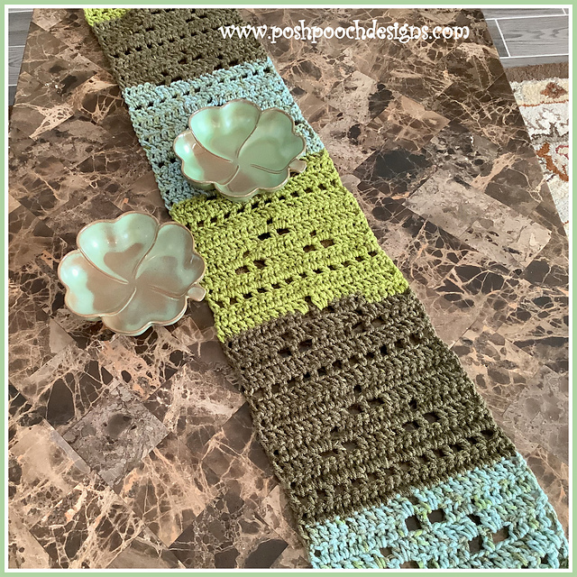Spring Green Table Tunner
