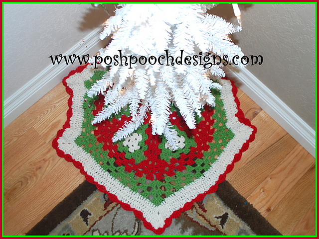 Shimmer Christmas Tree Skirt