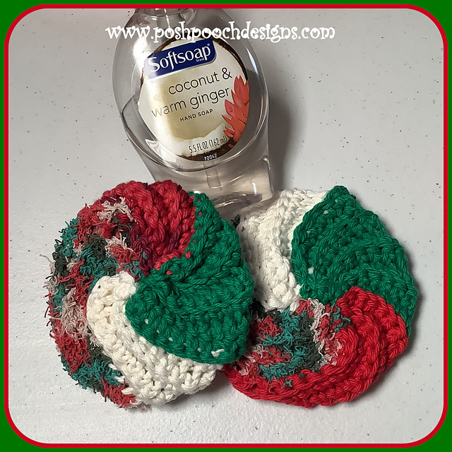 Holly Jolly Spiral Scrubber