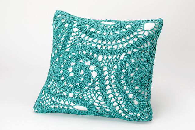 Bruges Freeform Cushion