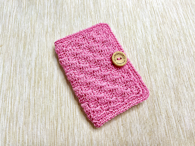 The Pink Needle Holder