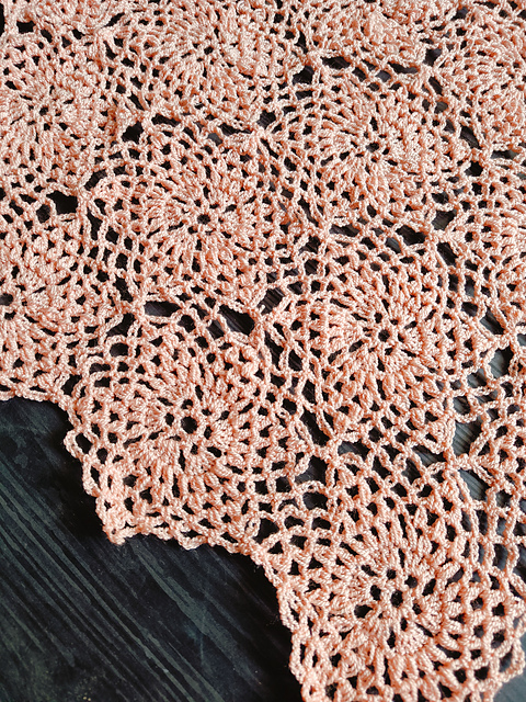 lace table runner