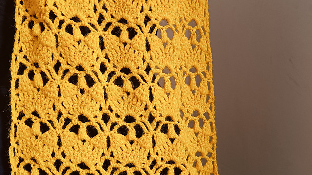 Tulip garden scarf