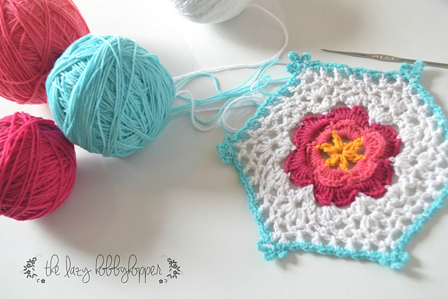 Hexagon doily with flower