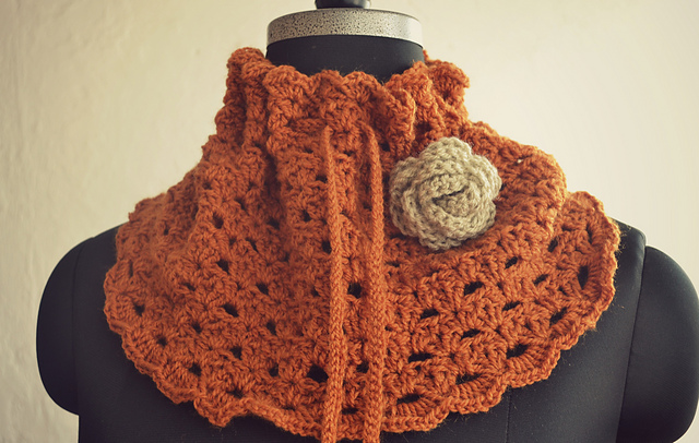 Cowl with rose