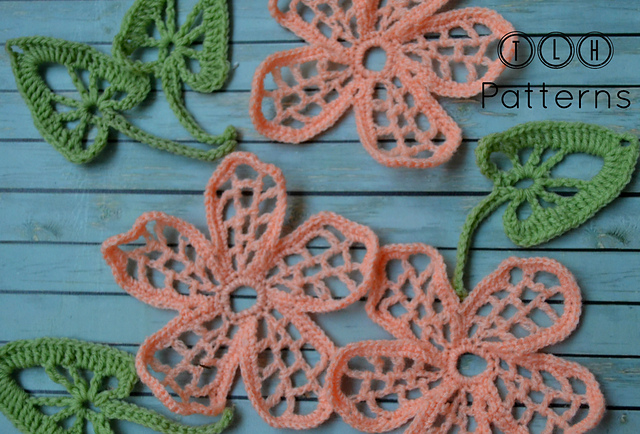 Crochet flower and leaf