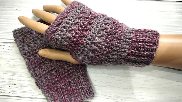 Wrist warmers