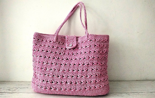 Bag with crossed stitch