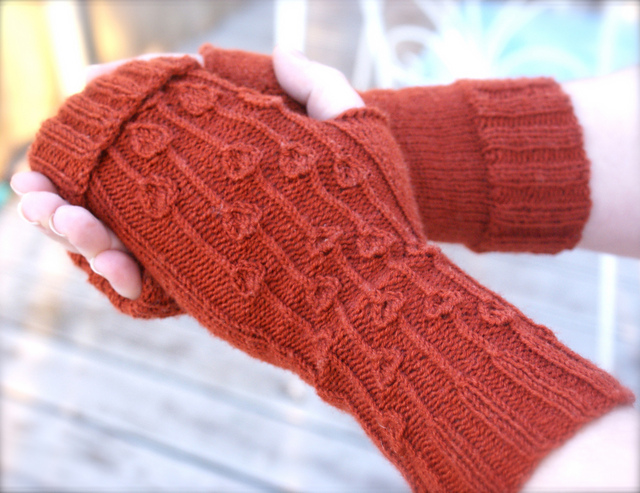 Allium Fingerless Gloves