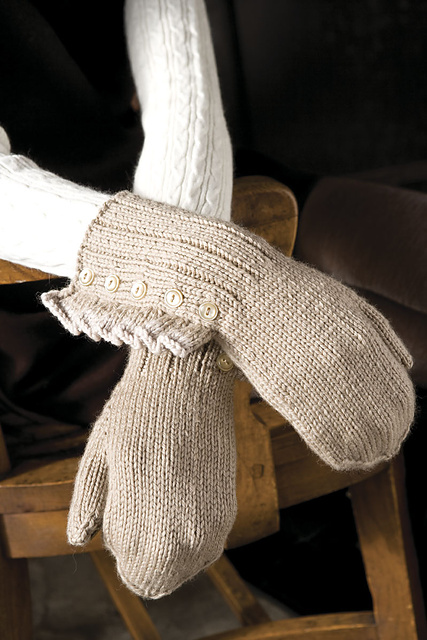 Plain Talk Ruffled Mittens