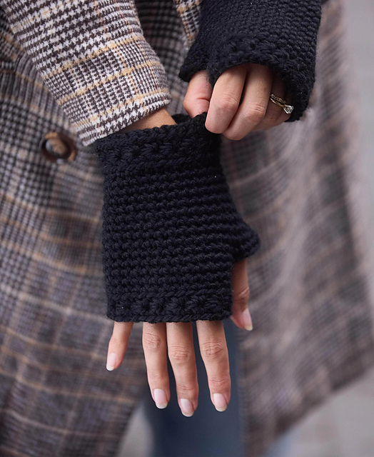 Noir De Paris Mitts